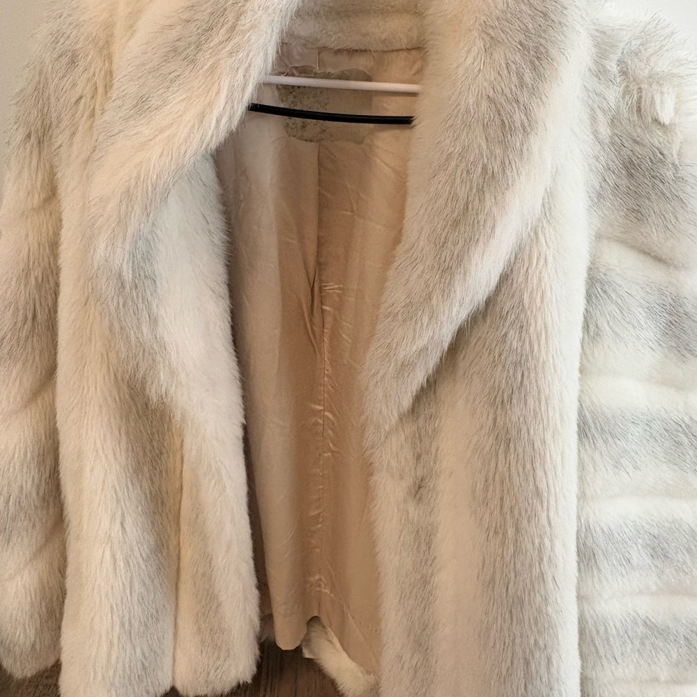 Vintage Fur - Picture 6 of 6